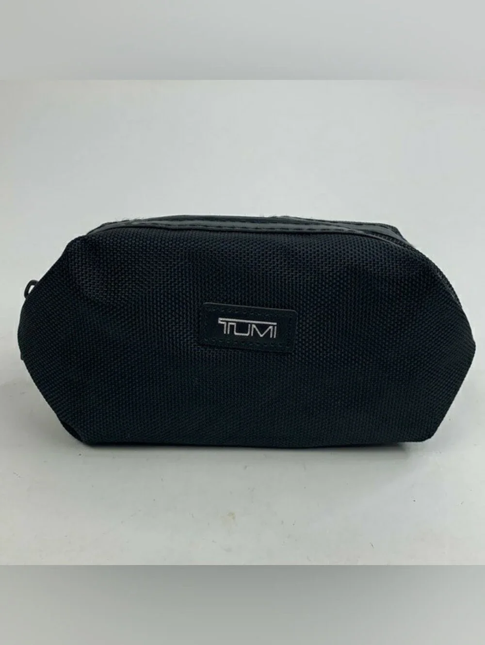 Delta Airlines Tumi Amenity Kit - Black Nylon Dopp-style Case